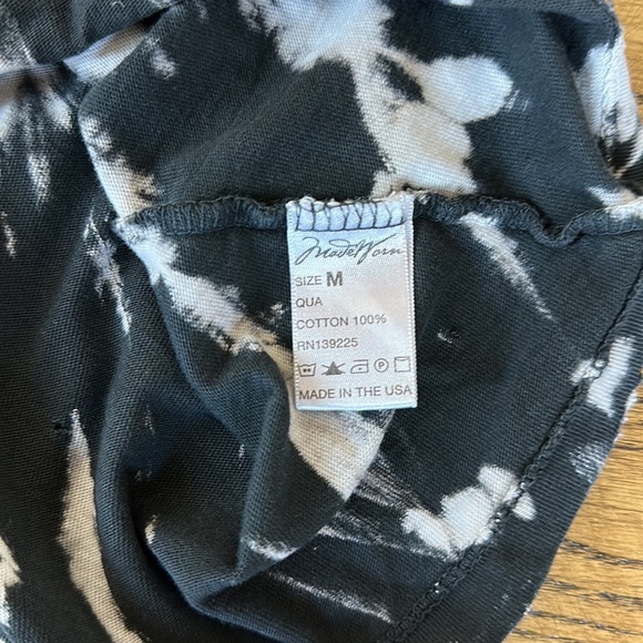 MADEWORN ROLLING STONES VOODOO CROP TEE - Picture 2 of 3